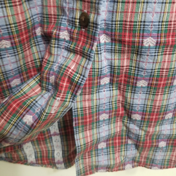 Blue plaid w embroidered 💙s long sleeve button up blouse, EUC except button - Picture 5 of 8